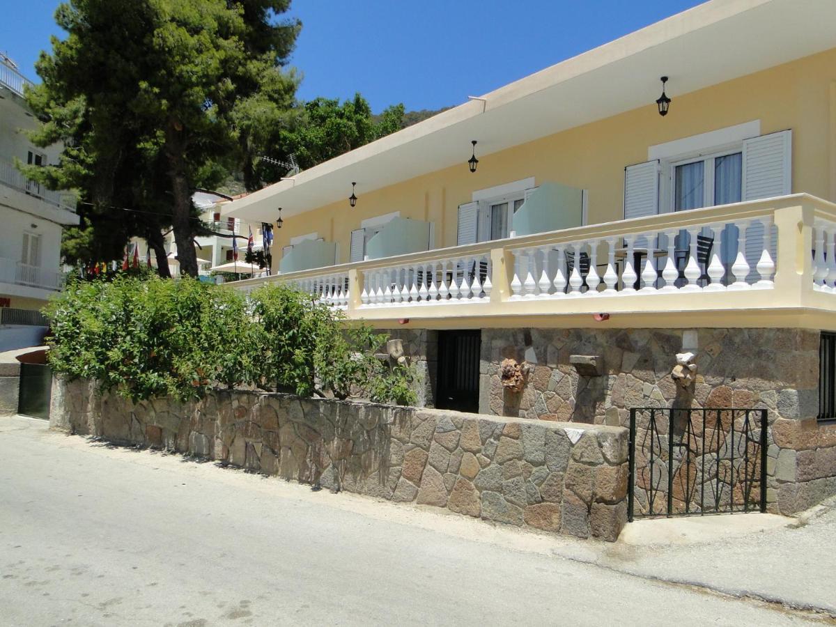 Chrysanthe'S Apartments No2 Poros Town Exterior foto